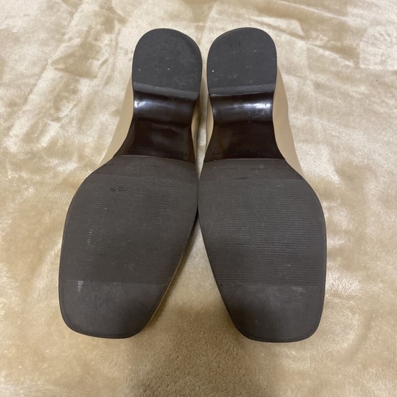 Rockport Size 6.5M Solid Beige Leather Tasseled Loafers - EUC - Picture 6 of 6